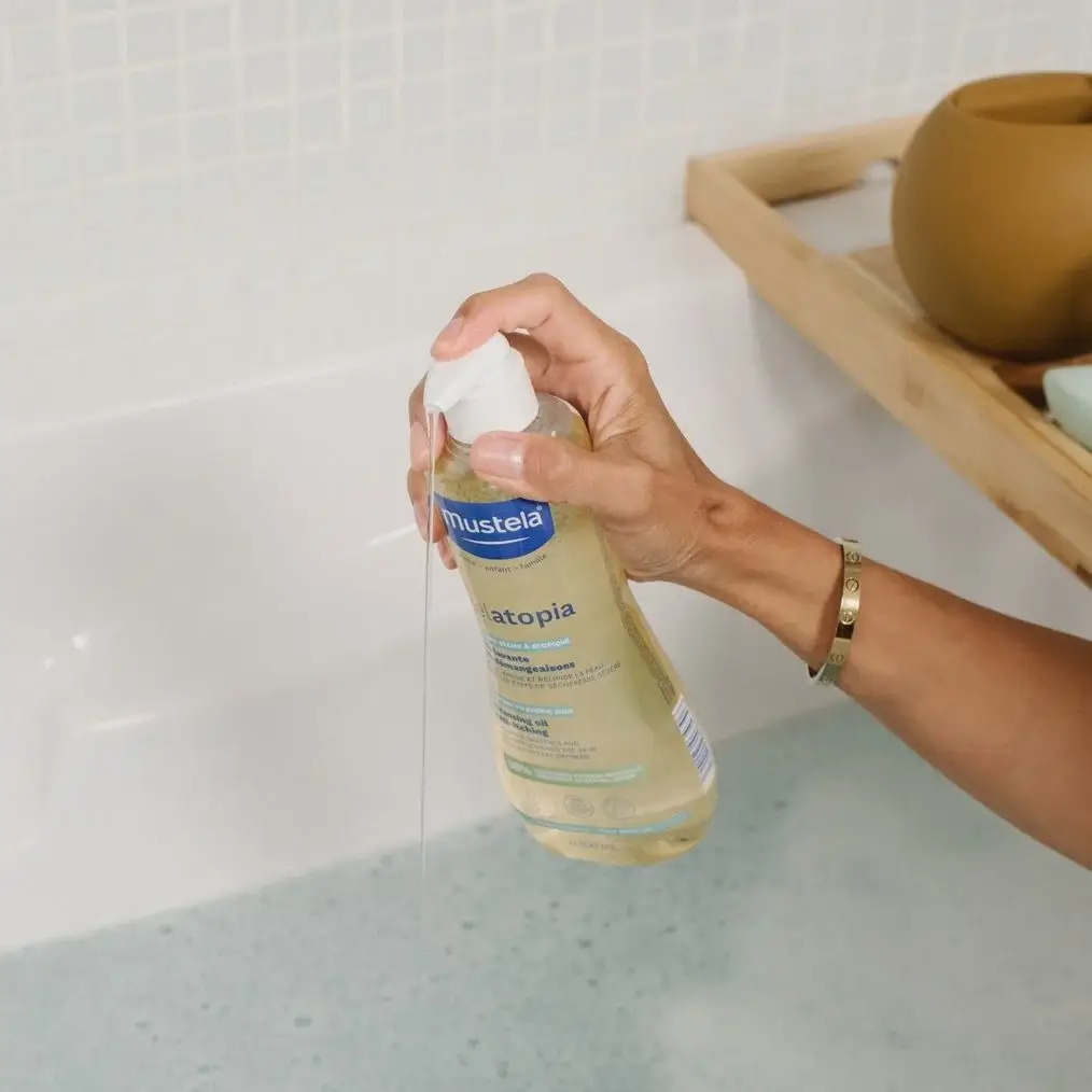 Dầu Tắm Gội Da Chàm Thể Tạng Mustela Stelatopia Anti-Itching Cleansing Oil 500ml - Hình ảnh 3